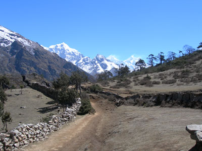 nangpa-la-everest-base-camp-trek